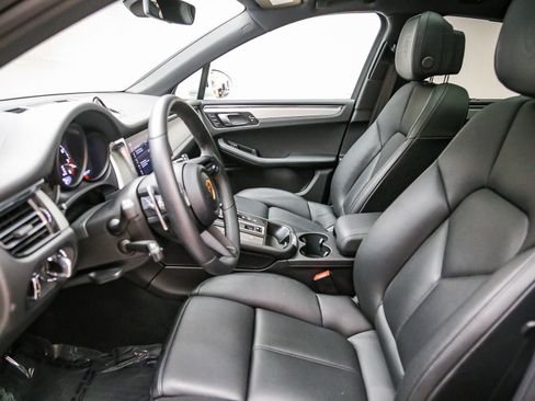 Certified 2026 Porsche Macan AWD/4WD image 55