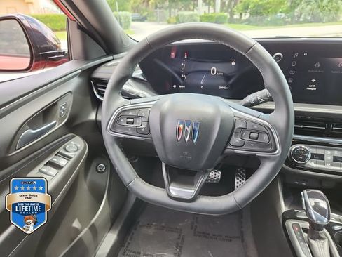 Certified 2024 Buick Envista Sport Touring w/ Convenience I Package FWD image 15