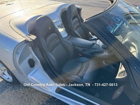 Used 2000 Chevrolet Corvette Convertible w/ Memory Pkg image 42