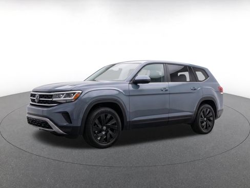 Used 2026 Volkswagen Atlas SE FWD image 3