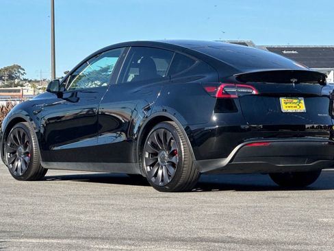 Used 2022 Tesla Model Y Performance image 6