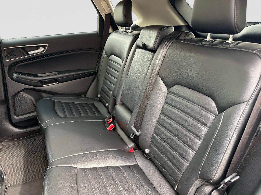 Used 2020 Ford Edge SEL w/ Convenience Package AWD/4WD image 14