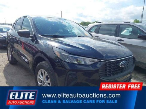 Used 2024 Ford Escape Active AWD/4WD image 1