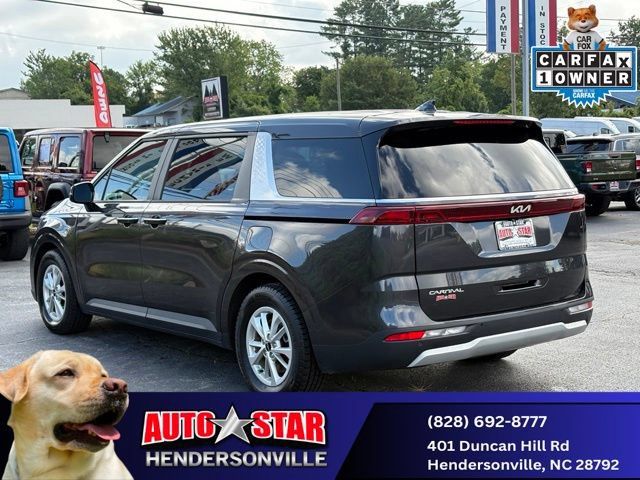 Used 2023 Kia Carnival LX FWD image 5
