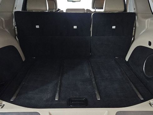 Used 2014 Jeep Grand Cherokee Limited image 20