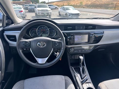 Used 2015 Toyota Corolla LE FWD image 7