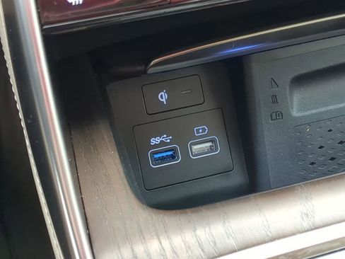 Used 2024 Genesis GV80 3.5T image 23