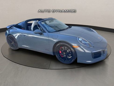 Used 2018 Porsche 911 Targa 4 GTS image 3