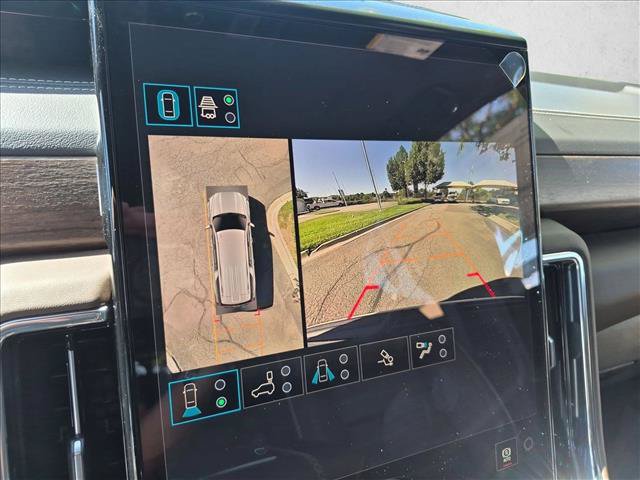 New 2026 GMC Yukon XL Denali Ultimate AWD/4WD image 13