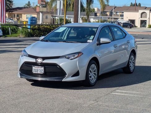 Used 2017 Toyota Corolla LE image 3