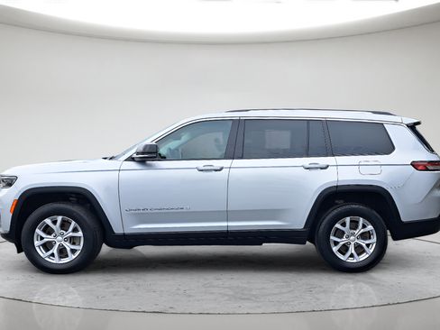 Used 2023 Jeep Grand Cherokee L Limited AWD/4WD image 12