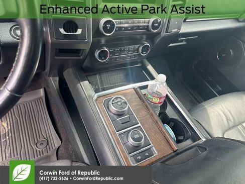 Used 2020 Ford Expedition Platinum image 12