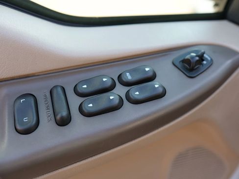 Used 2001 Ford Excursion Limited image 26