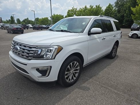 Used 2018 Ford Expedition Limited w/ Equipment Group 301A AWD/4WD image 4