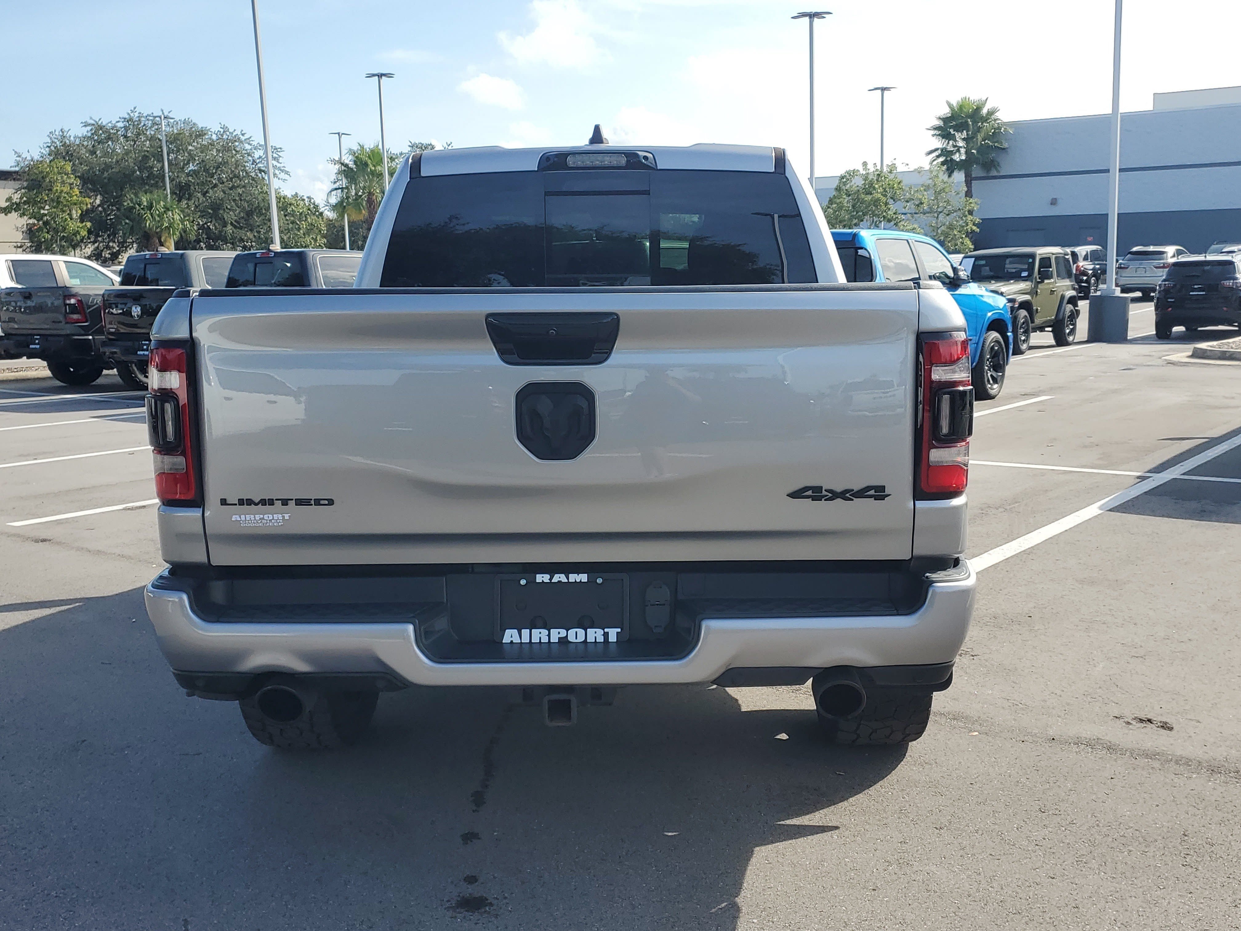 Used 2023 RAM 1500 Limited AWD/4WD image 7
