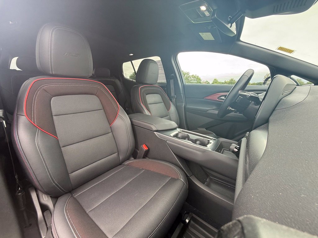 Used 2025 Chevrolet Equinox EV RS FWD image 32