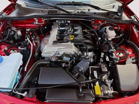 Used 2024 MAZDA MX-5 Miata Sport RWD image 31