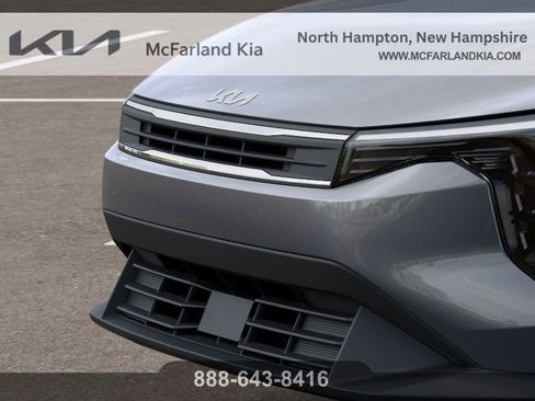 New 2025 Kia K4 LXS image 13