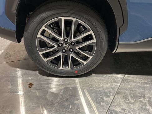 New 2026 Toyota Corolla Cross XLE image 21