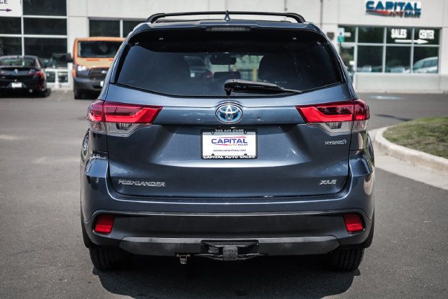 Used 2017 Toyota Highlander XLE AWD/4WD image 20