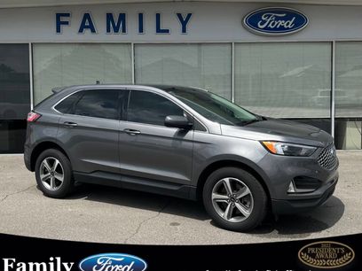 Used 2024 Ford Edge SEL w/ Convenience Package