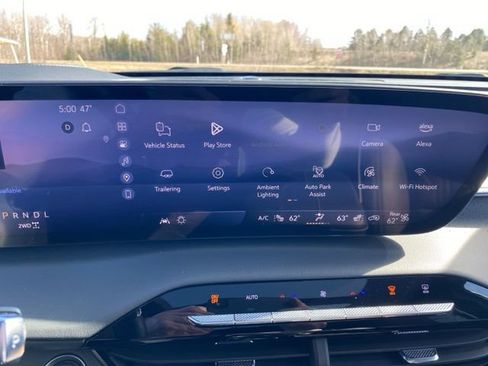 Certified 2025 Buick Enclave Avenir w/ Super Cruise Package AWD/4WD image 22