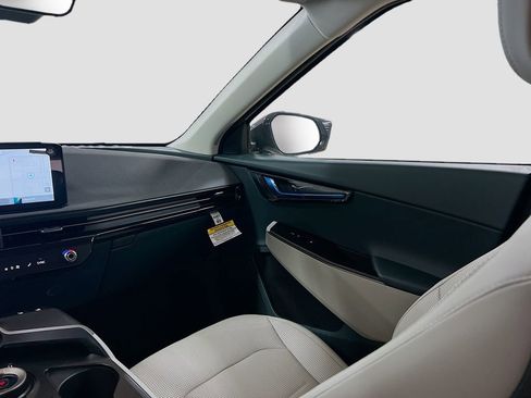 New 2025 Kia EV6 Wind RWD image 24