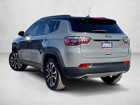 Used 2023 Jeep Compass Limited image 13