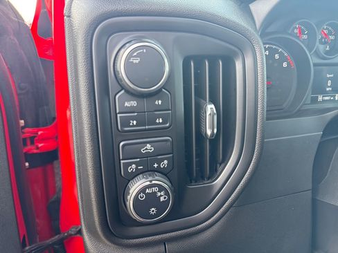 Used 2020 Chevrolet Silverado 1500 Custom Trail Boss image 16