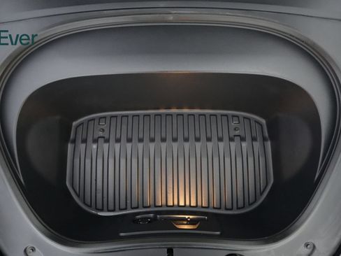 Used 2024 Tesla Model 3 Standard Range RWD image 27