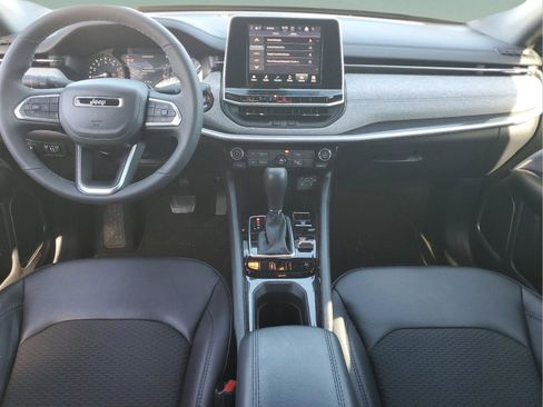 Certified 2026 Jeep Compass Latitude AWD/4WD image 15