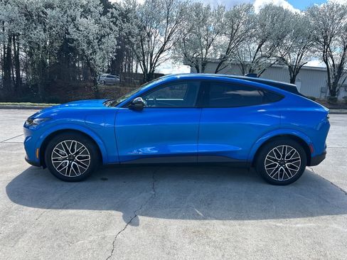 Used 2025 Ford Mustang Mach-E Premium image 2