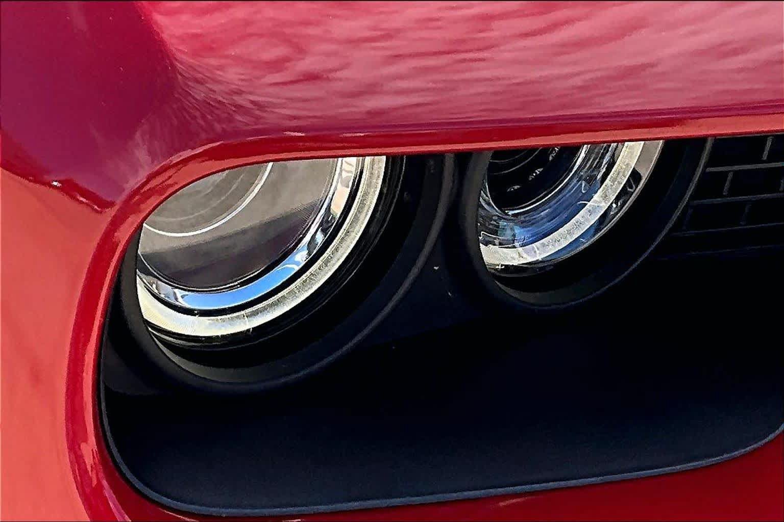 Used 2016 Dodge Challenger SRT Hellcat RWD image 20