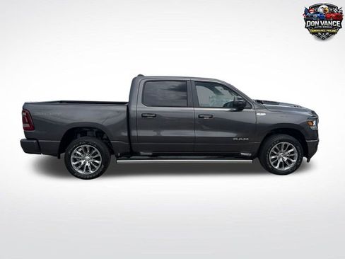 Used 2023 RAM 1500 Laramie AWD/4WD image 6
