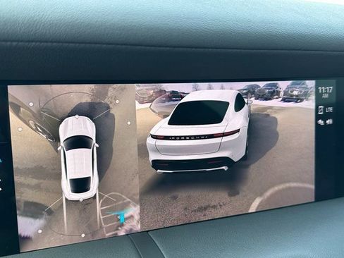 Used 2020 Porsche Taycan 4S image 35