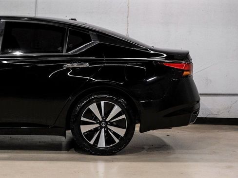 Used 2021 Nissan Altima 2.5 SV image 17
