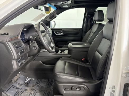 Used 2022 Chevrolet Tahoe Z71 w/ Luxury Package image 6