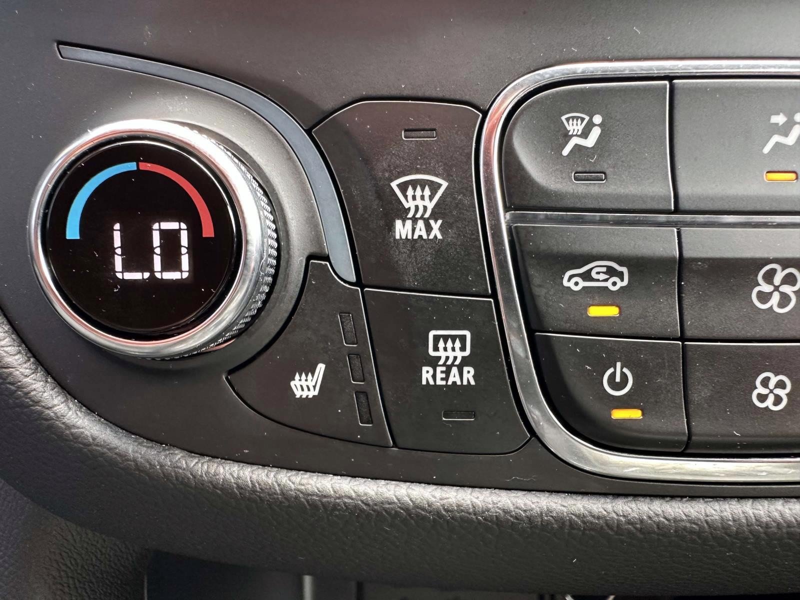 Used 2023 Chevrolet Equinox LT AWD/4WD image 24