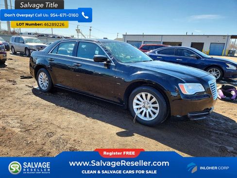 Used 2014 Chrysler 300 image 5