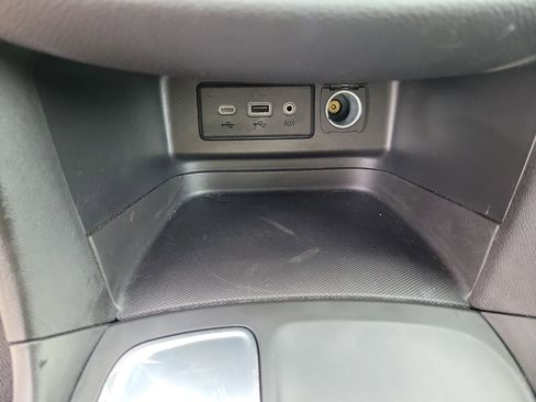 Used 2023 Chevrolet Equinox LT image 29