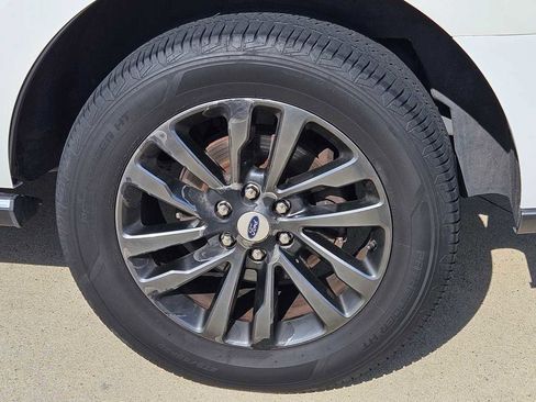 Used 2021 Ford Expedition Limited RWD image 9