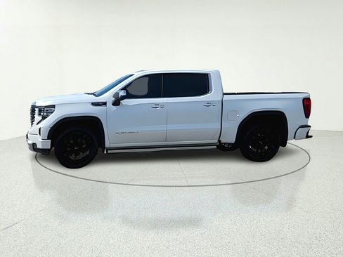 Used 2024 GMC Sierra 1500 Denali AWD/4WD image 4