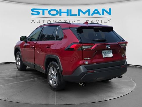 Used 2024 Toyota RAV4 XLE AWD/4WD image 7