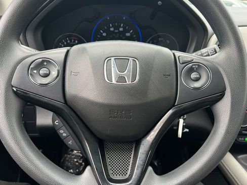 Used 2019 Honda HR-V LX image 20