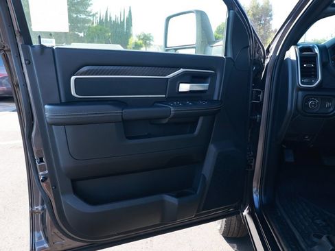 New 2026 RAM 3500 Big Horn AWD/4WD image 13