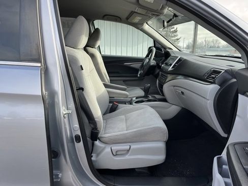 Used 2017 Honda Pilot LX image 31