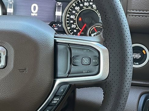 Used 2019 RAM 1500 Laramie image 39