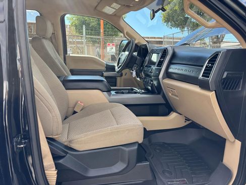 Used 2018 Ford F250 XLT w/ XLT Value Package image 17