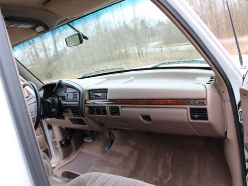 Used 1996 Ford Bronco Eddie Bauer image 13