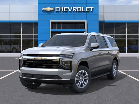New 2025 Chevrolet Suburban LS image 6